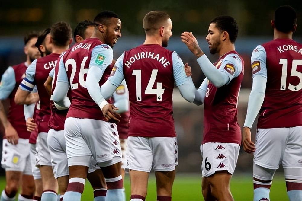 记者：费内巴切有意在冬窗引进罗马前锋多夫比克（记者称费内巴切希望冬窗签下罗马前锋多夫比克）