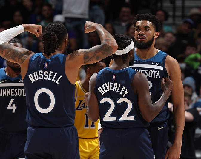 斯洛特执教利物浦联赛突破100分仅用48场，追平队史纪录（斯洛特率利物浦联赛48战斩获100分，追平队史纪录）