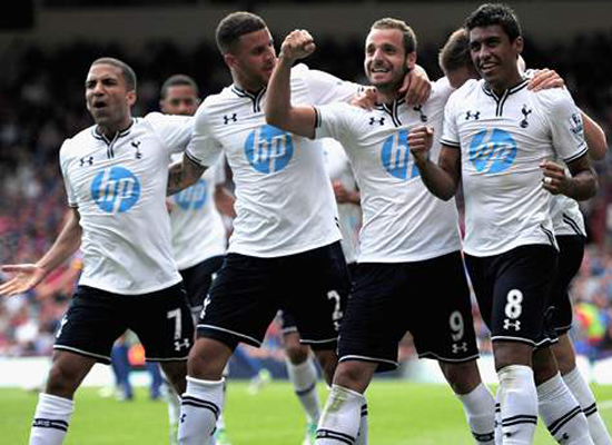 半场：热那亚1-1佛罗伦萨，厄斯蒂高破门，古德蒙德松点射（半场战平：热那亚1-1佛罗伦萨，厄斯蒂高建功，古德蒙德松点球命中）