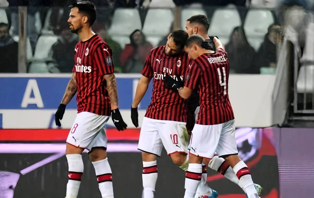 莫斯克拉手球送点，曼联获关键判罚（莫斯克拉手球造点，曼联拿到关键判罚）