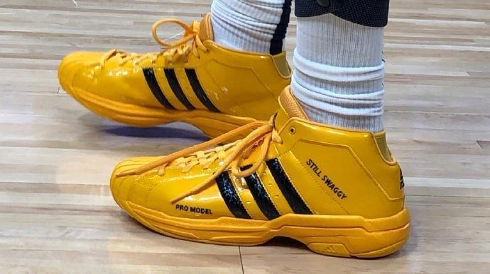 要破纪录？雷霆本赛季已5次赢30+，NBA历史纪录是10次（雷霆本季已5场30+分大胜，能否冲击NBA单季10场纪录？）