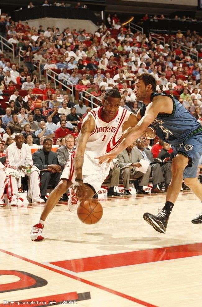 官方：刘殿座当选2025赛季中超最佳守门员，本赛季中超实现10次零封（官方确认：刘殿座荣膺2025赛季中超最佳门将，本季贡献10场零封）