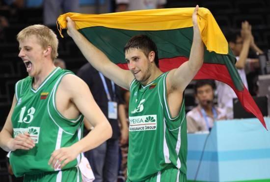 2025-26NBA常规赛末节进攻效率榜出炉，阿门·汤普森居首（2025-26赛季NBA常规赛第四节进攻效率榜发布，阿门·汤普森位居第一）