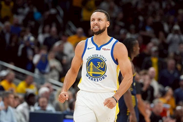 特尔施特根社媒晒恢复训练照片：很高兴归队（特尔施特根社媒晒康复训练照：喜迎归队）