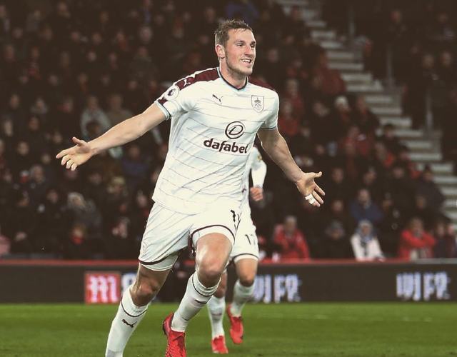 SGA连续100场20+期间：场均砍33+6，雷霆86胜（SGA百场20+期间：场均33分6助攻，雷霆拿下86胜）