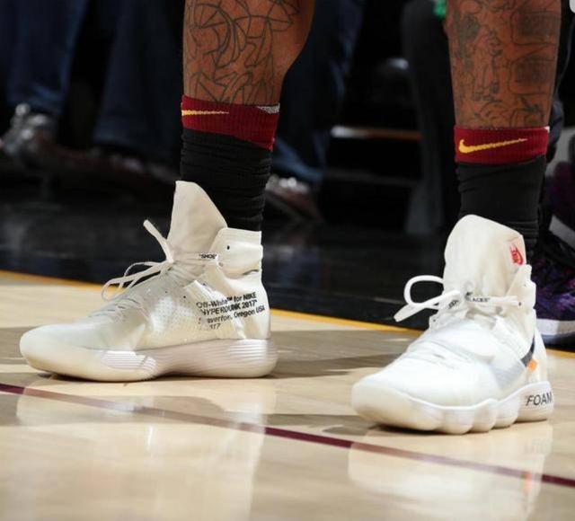 足球报：非洲足球成因凡蒂诺争权筹码，他历经5年完成重组（足球报：凡蒂诺将非洲足球视作权力博弈筹码，历时五年完成重组）