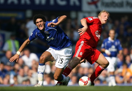 阿森纳以2-0击败布伦特福德，扩大领先优势，巩固争冠地位。（阿森纳2-0力擒布伦特福德，拉大分差稳固争冠优势）