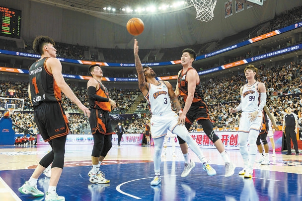 切尔西vs卡迪夫城首发：切尔西10人轮换，凯塞多首发（切尔西战卡迪夫首发：10人大轮换，凯塞多先发）