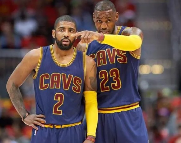 逆袭称王，苏超泰州队获2025微博竞燃之夜年度全民闪耀运动队（黑马封王！苏超泰州队荣膺2025微博竞燃之夜年度全民闪耀运动队）