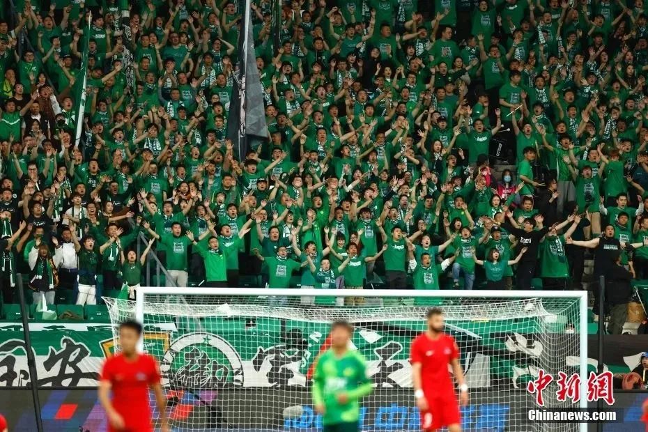 卡拉格：我认为萨拉赫的行为是耻辱，这是和经纪人精心安排的（卡拉格怒斥：萨拉赫行径可耻，与经纪人联手策划）